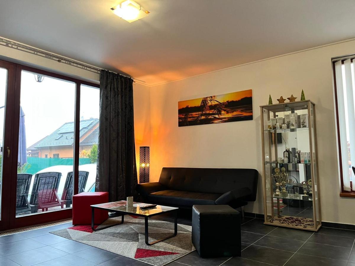 Relaxklub Villa S Wellness Tremosna エクステリア 写真