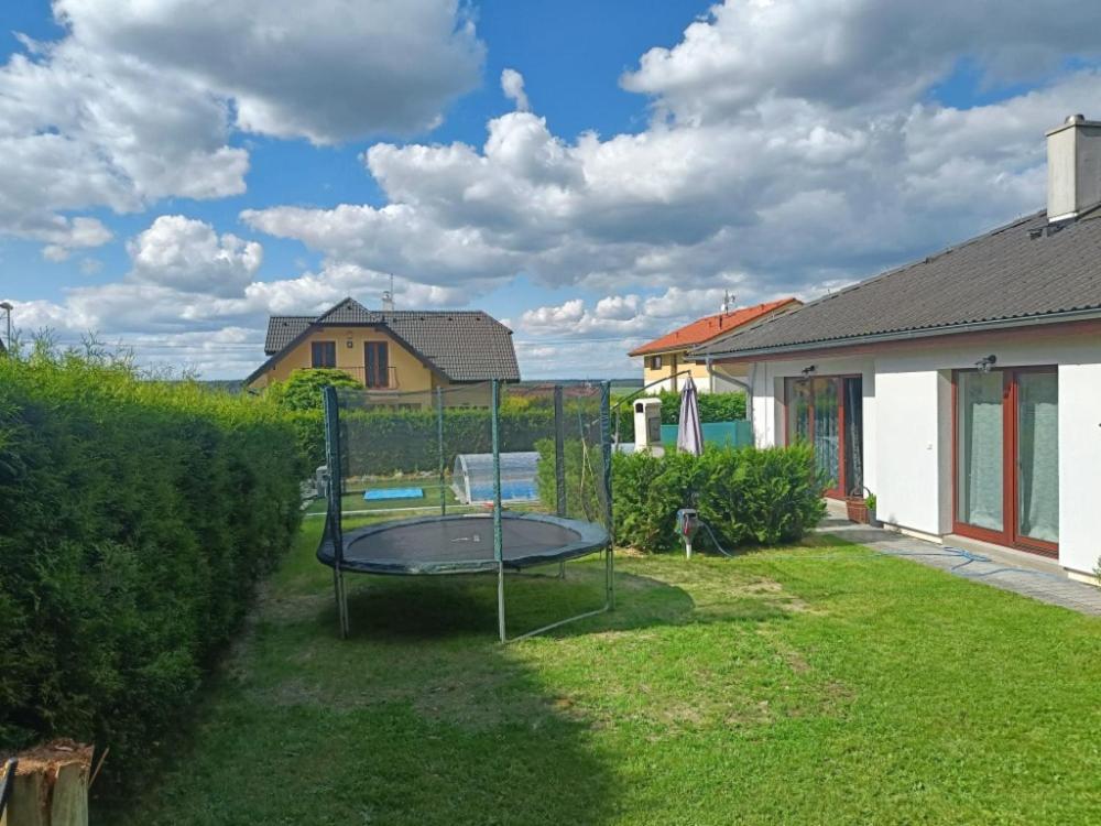 Relaxklub Villa S Wellness Tremosna エクステリア 写真