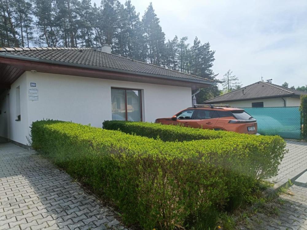 Relaxklub Villa S Wellness Tremosna エクステリア 写真